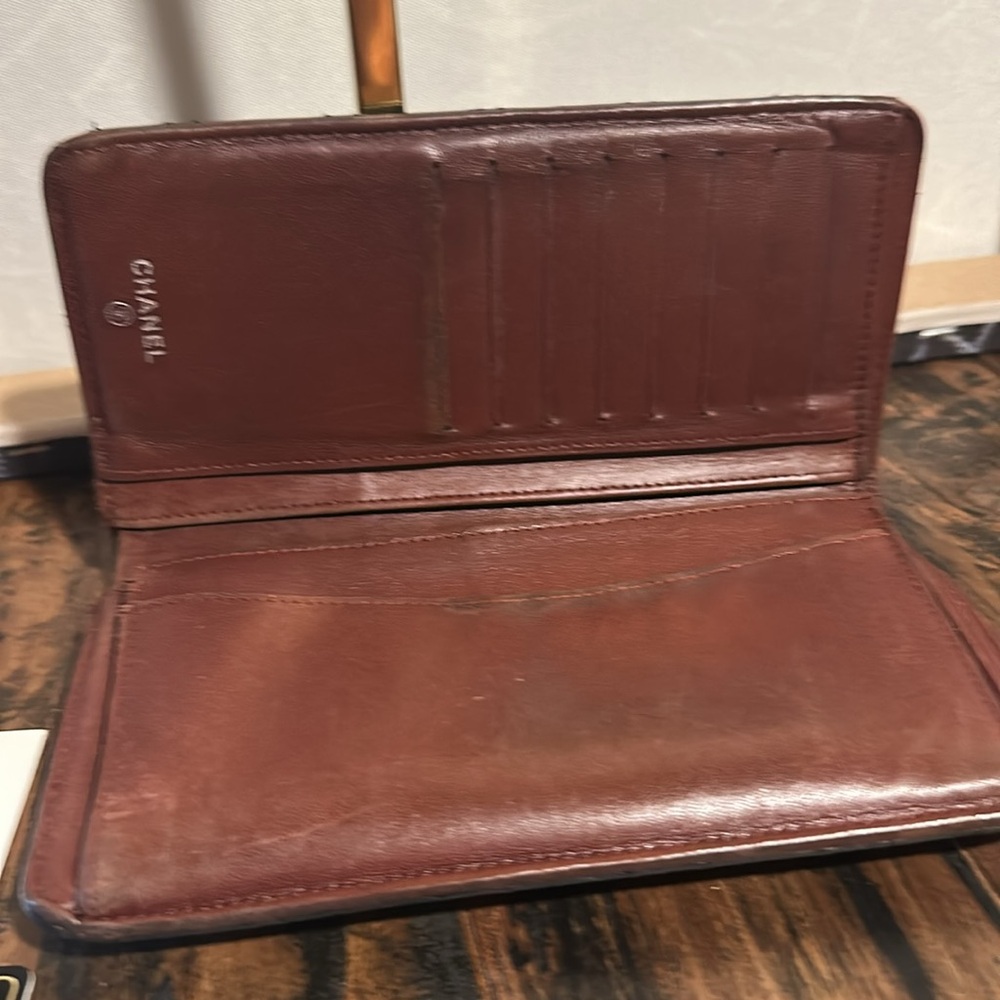 Chanel Classic Flap Leather Wallet - Picture 5 of 11